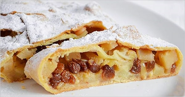 Strudel Cake